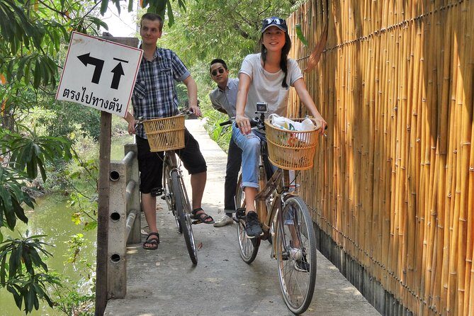 The Original Bicycle Tour in the Green Jungle of Bangkok - The food step: snack or meal that actually fits the day