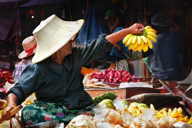 Train & Floating Market Food Adventure + Scenic train ride - The scenic train ride segment: part transfer, part experience