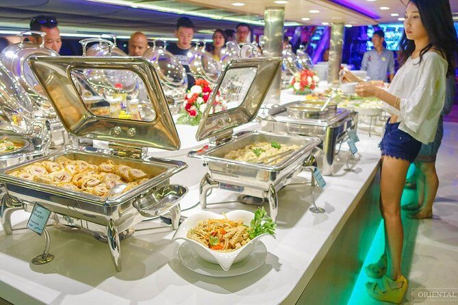 Wonderful Pearl: Bangkok's Dinner Night Cruise - Chao Phraya at night: why this cruise works for your Bangkok plans